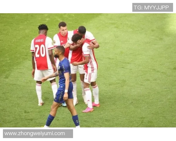 埃蒙与海伦芬激战正酣谁能在这场较量中笑到最后