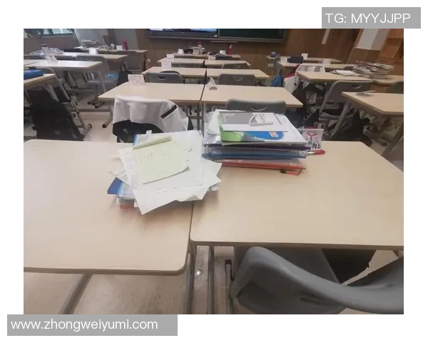 弗拉霍维奇的崛起与挑战:从新星到顶级前锋的奋斗之路 弗拉霍维奇的崛起与挑战:从新星到顶级前锋的奋斗之路