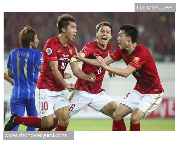 莫斯巴达与克拉斯的激烈对决揭示足球战术的深层次博弈与精彩瞬间 莫斯巴达与克拉斯的激烈对决揭示足球战术的深层次博弈与精彩瞬间