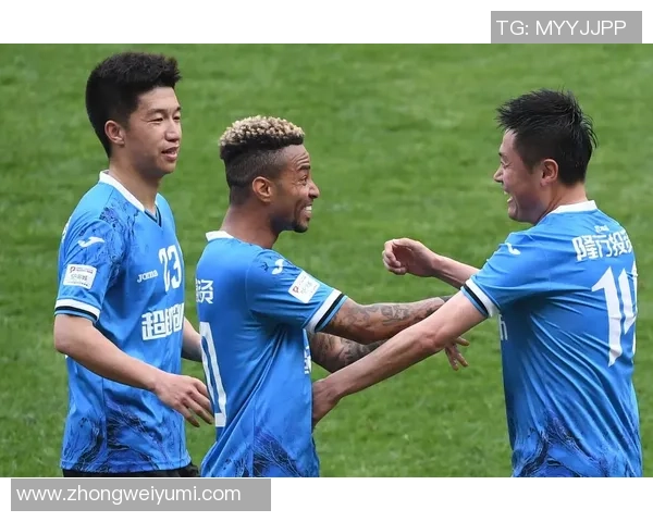 中甲申鑫迎战绿城争夺季后赛资格双方球员全力以赴展现最佳状态