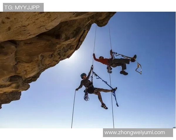 攀岩巨献：深入解析上海攀岩队默契配合与训练背后的故事